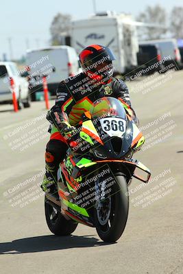 media/Sep-20-2025-TrackDaz (Sat) [[27f0cde673]]/Around the Pits/